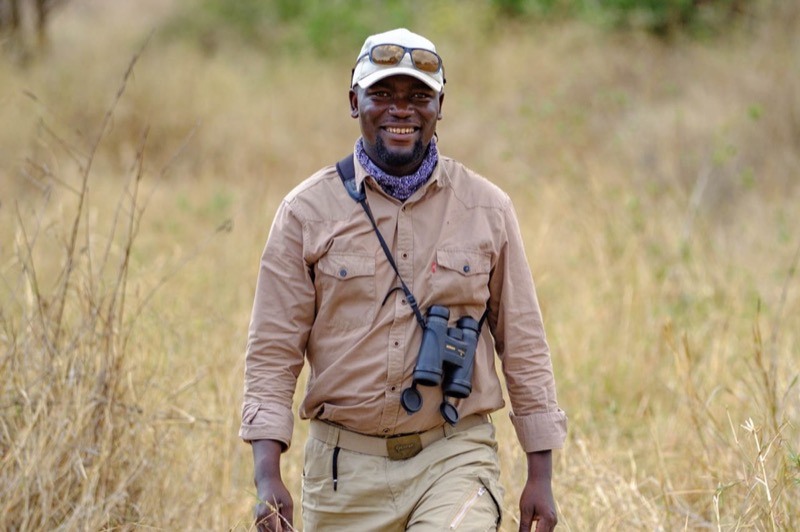 Khamisi Fataki, Professional Guide